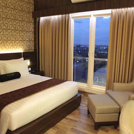 Palmy Exclusive Hotel Tanjung Redep Eksteriør billede
