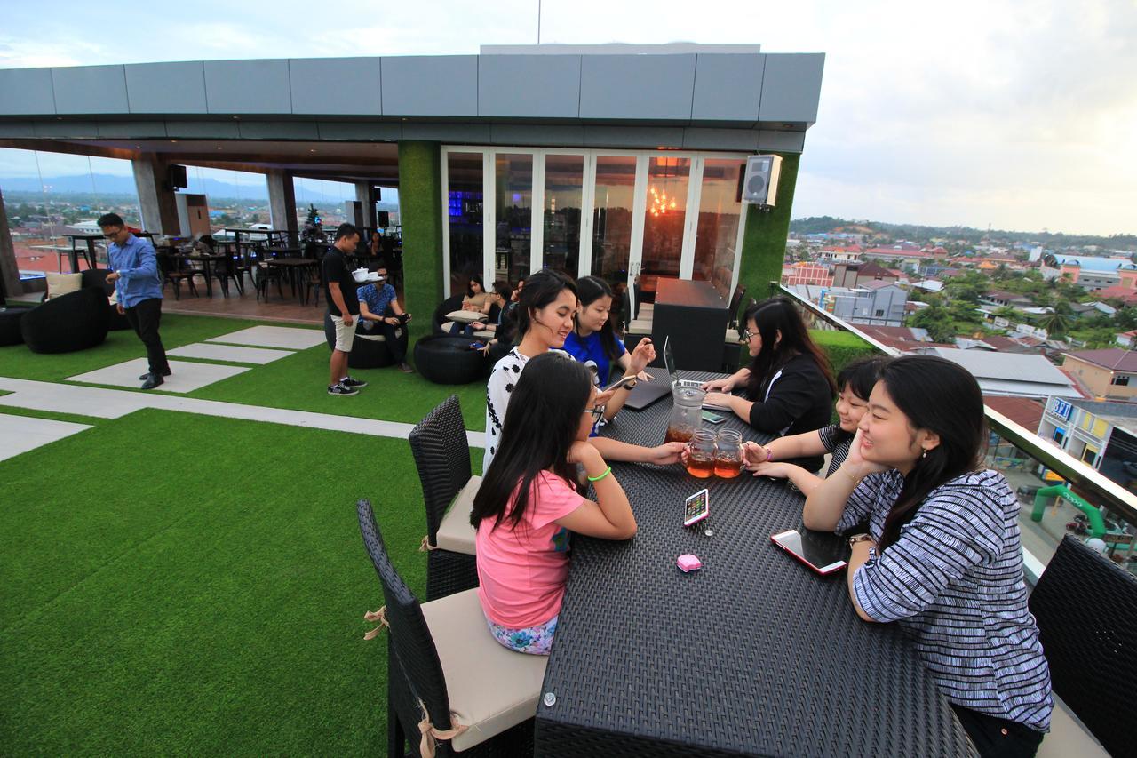 Palmy Exclusive Hotel Tanjung Redep Eksteriør billede